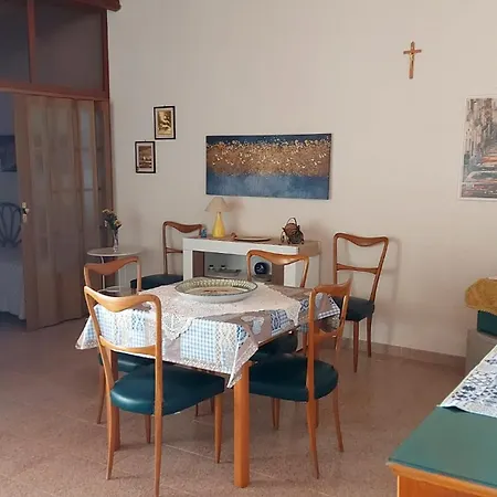 Casa Fronte Mare Puro Relax * Cava d'Aliga