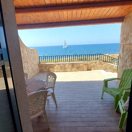 Casa Fronte Mare Puro Relax Holiday home *